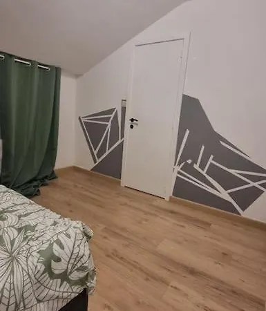 شقة Joli